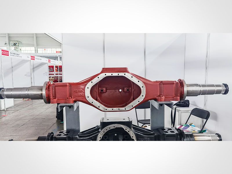 驅(qū)動橋的重要組成之一，汽車后橋殼總成